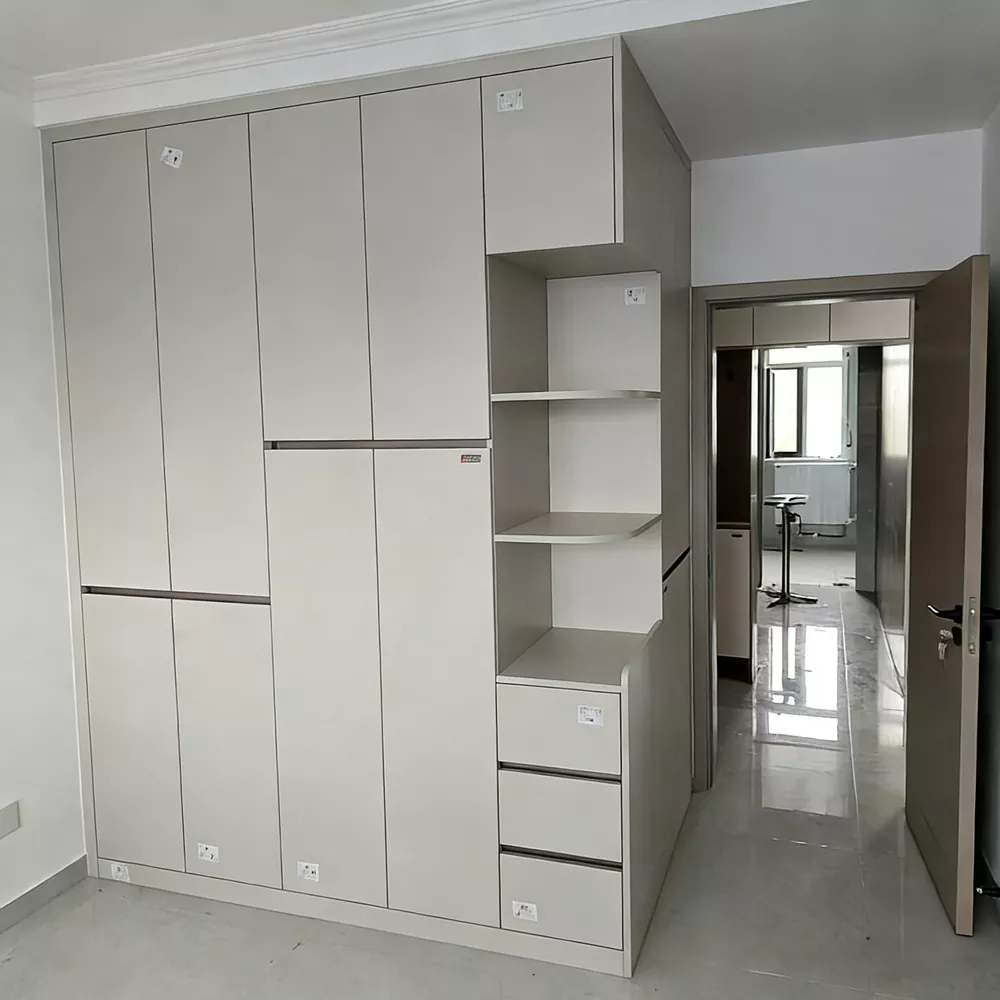 Güzel Kokulu Sedir Ağacı Dolapları Güzel Kokulu Sedir Ağacı Dolapları