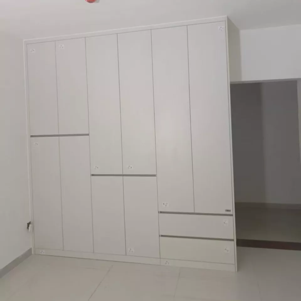 Huş Tahta Dolapları Huş Tahta Dolapları
